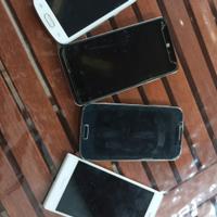  4 cellulari blocco