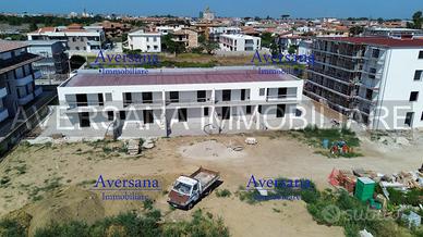 Ville con piscina e 300 mq di giardino