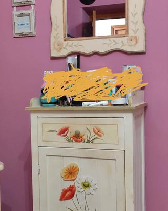 Mobiletto con sportello 