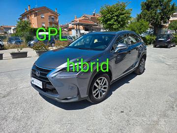 Lexus NX 300h 2.5 Executive 4wd cvt