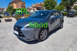 Lexus NX 300h 2.5 Executive 4wd cvt