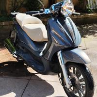 Scooter Beverly cruiser 500.