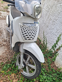 Aprilia scarabeo 125