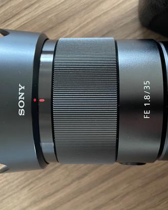 Sony FE 35mm f/1.8