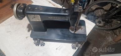 macchina per cucire 