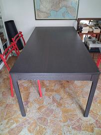 tavolo ikea marrone