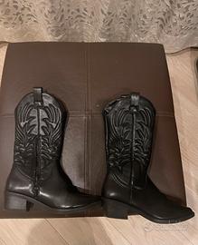 texani neri in finta pelle