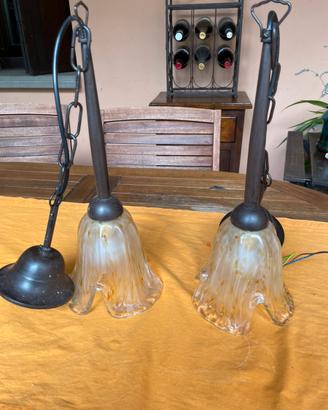 Coppia di lampade a sospensione in vetro e metallo