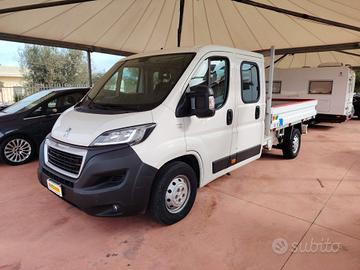 Peugeot boxer cassonato 7 posti iva esposta 2020