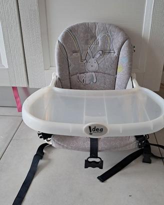 Seggiolino alzatina per la pappa