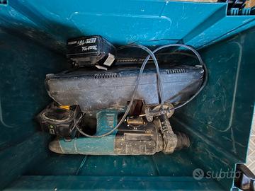 Martello tassellatore con base ricarica batterie