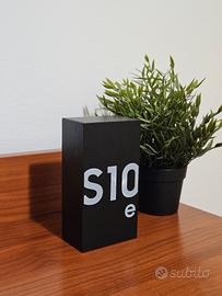 Samsung Galaxy S10e