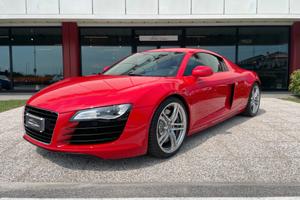 Audi R8 4.2 V8 Cambio MANUALE