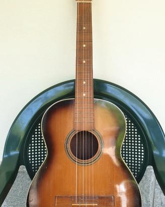 CHITARRA VINTAGE.