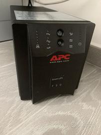 APC Smart UPS 750VA 500W 6prese IEC C13