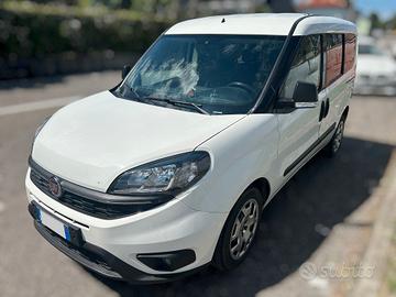 Fiat Doblo 1.6 MJT 120CV - ANCHE PER NEOPATENTATI
