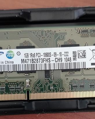 1 GB DDR3 PC3 10600S sodimm RAM per notebook