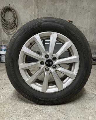 4 Cerchi in lega Audi 16” + Gomme Hankook Estive
