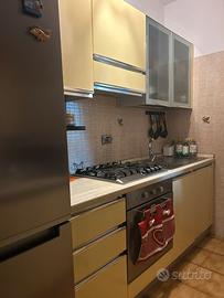 mobili cucina+forno +lavastoviglie 9 posti