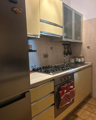 mobili cucina+forno +lavastoviglie 9 posti