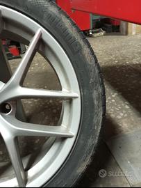 Gomma estiva usata MOMO Top Run M300