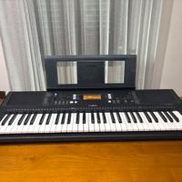 Yamaha Digital Keyboard PSR-E363