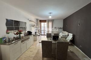 Ampio quadrilocale in ottime condizione zona citta