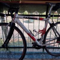 bici da corsa Carrera 