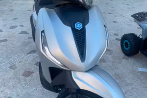 Scooter Beverly 300 s anno 2024