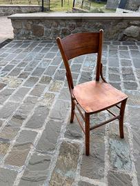 Tavolo e Sedie antiche in legno