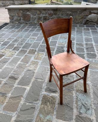 Tavolo e Sedie antiche in legno
