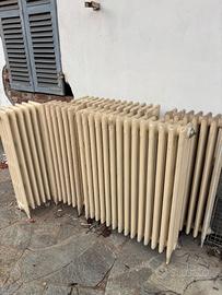 termosifoni con piedi antichi