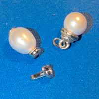 ciondolo e chiusura per collana