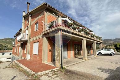 Locale Commerciale - Petralia Sottana