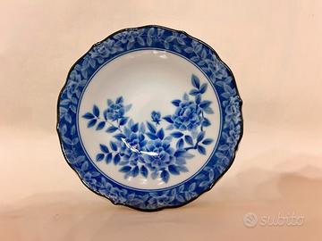 Elegante ciotolina di ceramica vintage