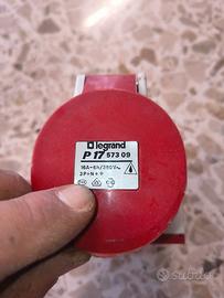 Presa industriale a Muro CEE a 5 Poli, 16 A 