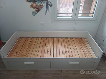 divano/letto singolo/matrimoniale con casseto 