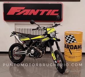 Fantic Motard XMF Performance 125 Promo