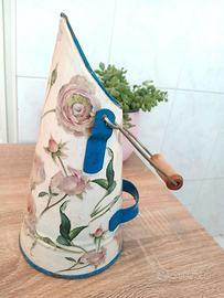 Brocca vintage in latta– stile shabby/country