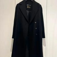 Cappotto nero lungo