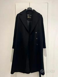 Cappotto nero lungo