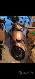 Peugeot tweet 150