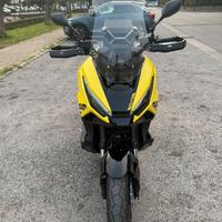 X adv 750 2025