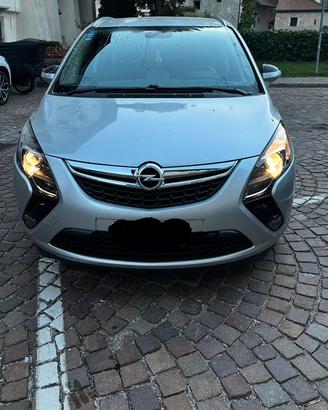 Opel zafira 2016 automatica
