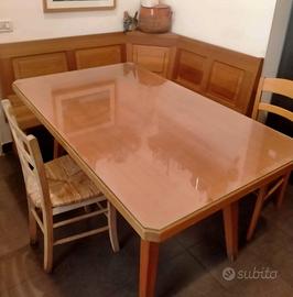 tavolo da sei in legno 