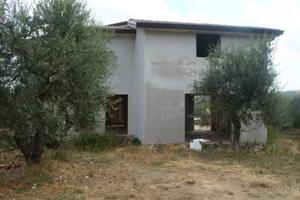 Villa indipendente a venosa