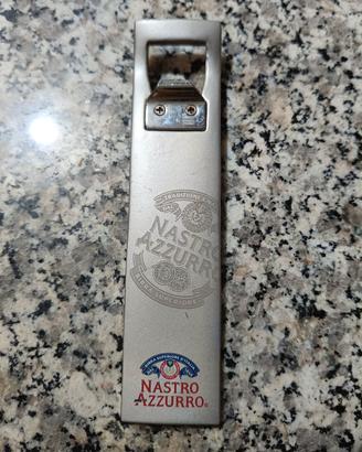 Apribottiglie in acciaio vintage con logo 