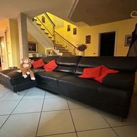 Divano angolare in pelle