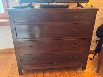 Cassettiera in legno stile classico – 4 cassetti