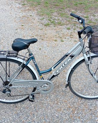 BICICLETTA DONNA MAI UTILIZZATA